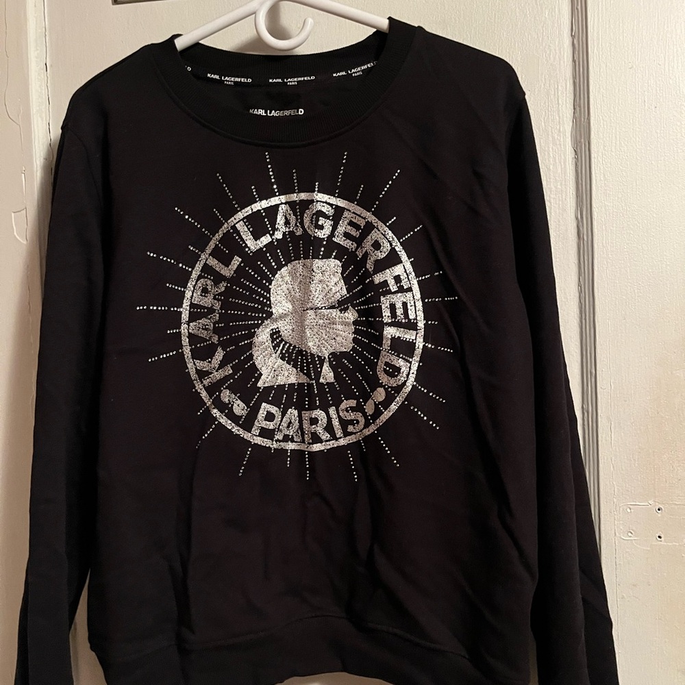 Karl lagerfeld 

hoodie